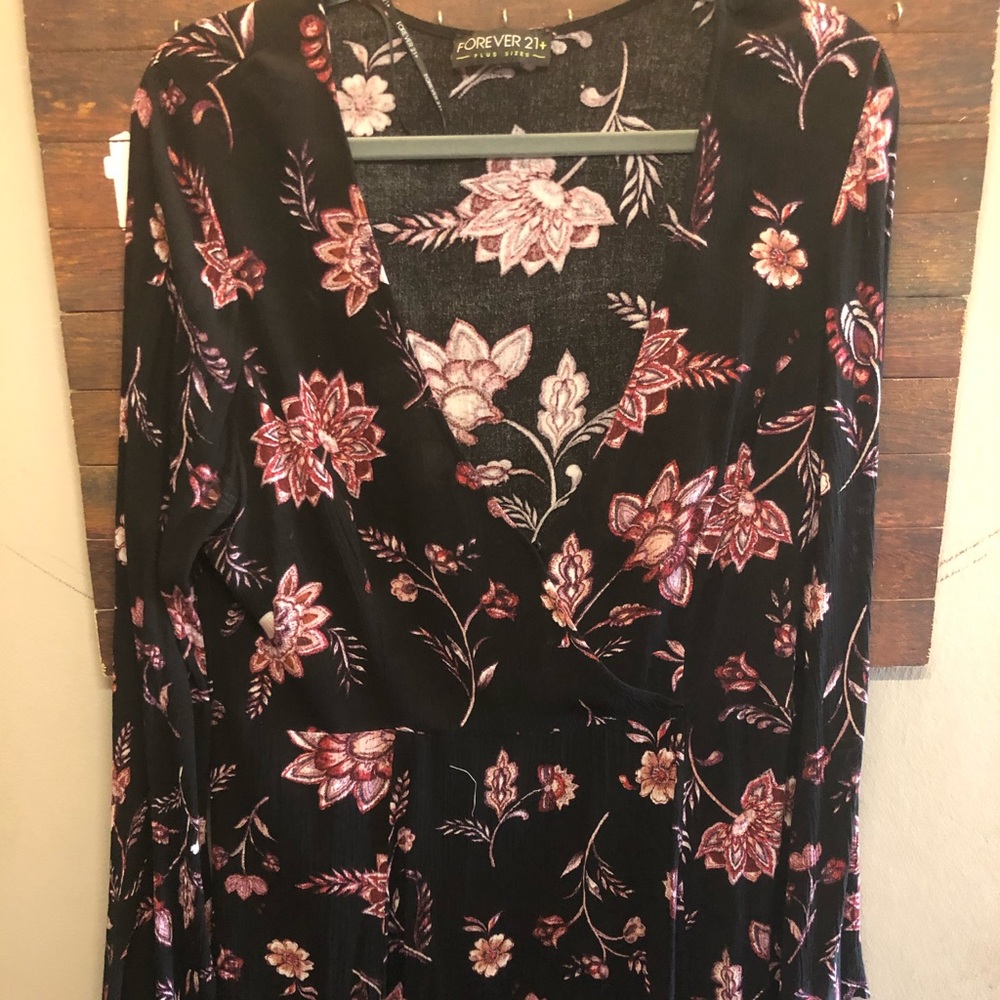 Floral bell sleeves dress